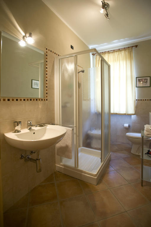 Agriturismo Cascina Monchiero Bra Szoba fotó