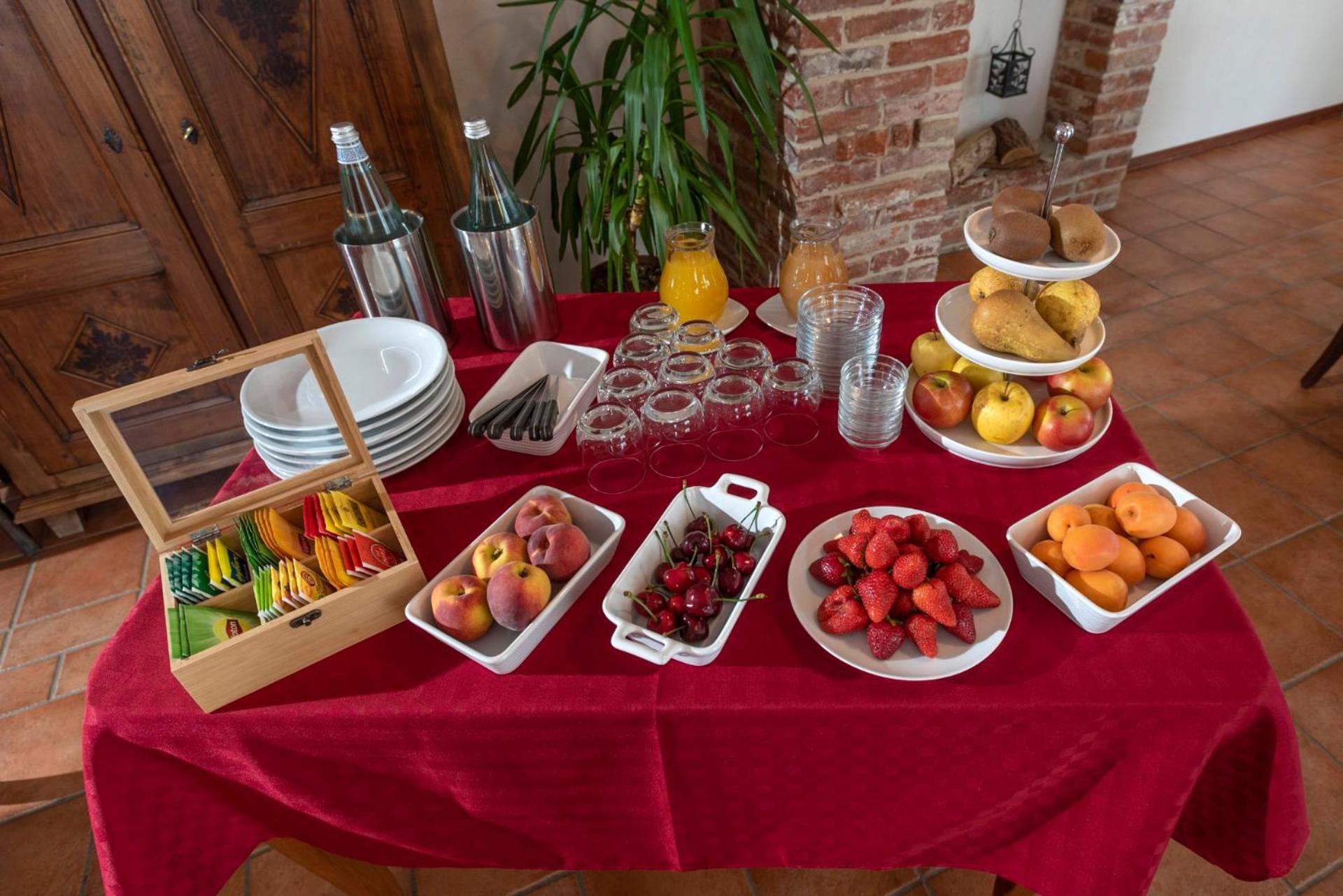 Agriturismo Cascina Monchiero Bra Kültér fotó