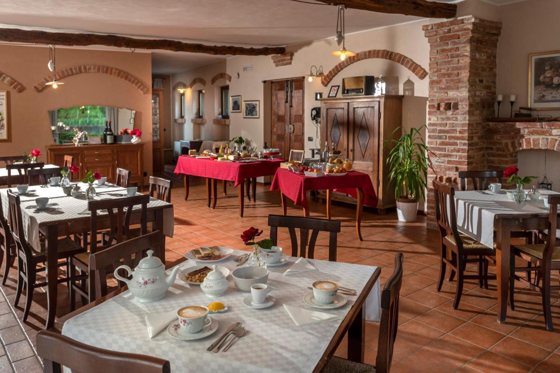 Agriturismo Cascina Monchiero Bra Kültér fotó